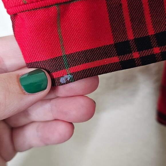 Disney Christmas red and black plaid mickey pajama top Kids size 4 pj shirt - Picture 4 of 5